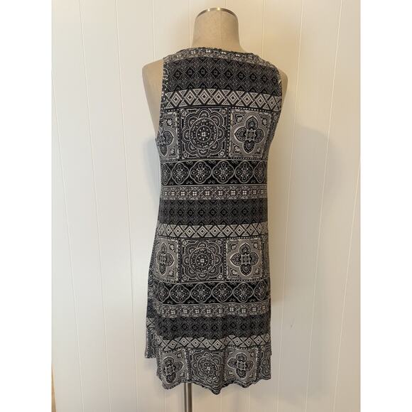 LOFT Outlet Dress Womens Medium Petite Black White Sleeveless Geometric Boho - Picture 6 of 10